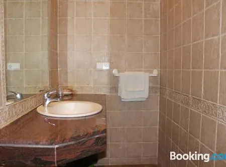 Cost Marina Aparthotel